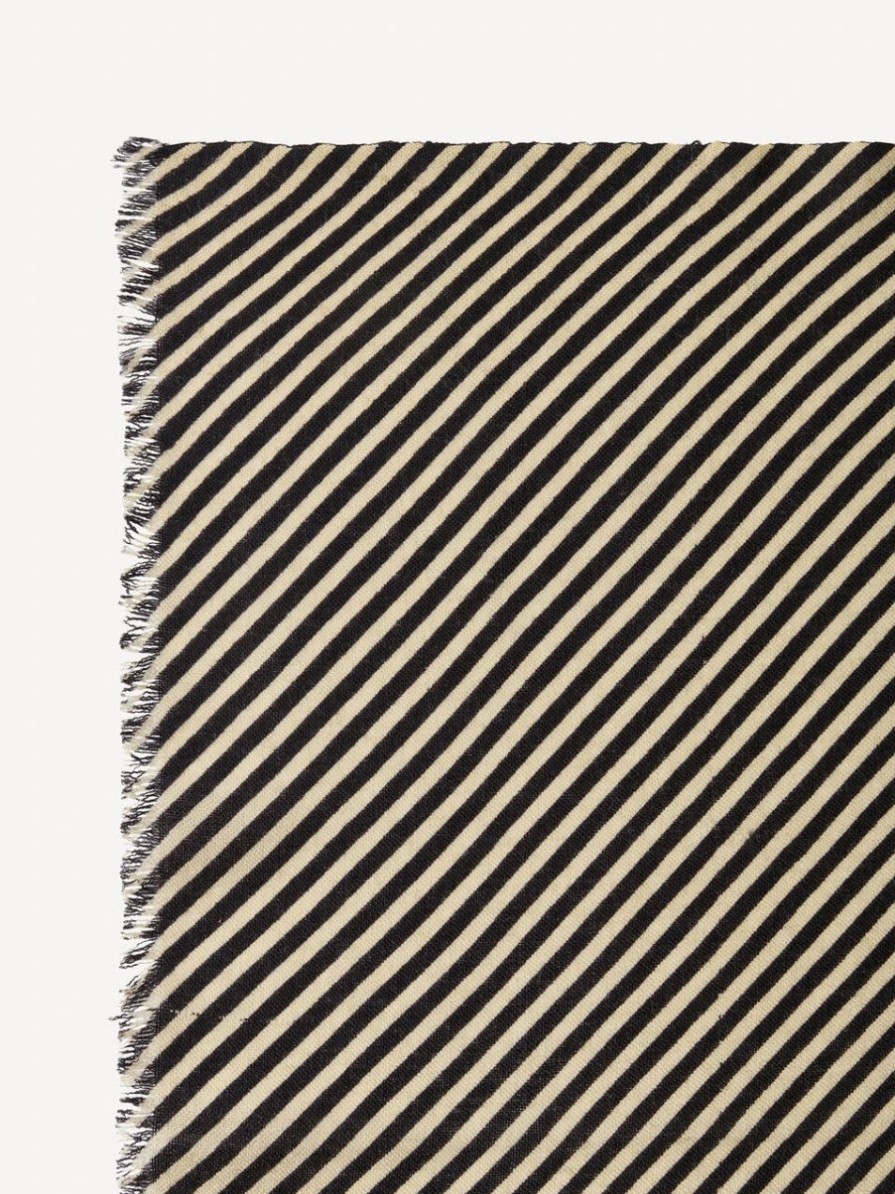 Best * Lorettas Wool Scarf Diagonal Stripe