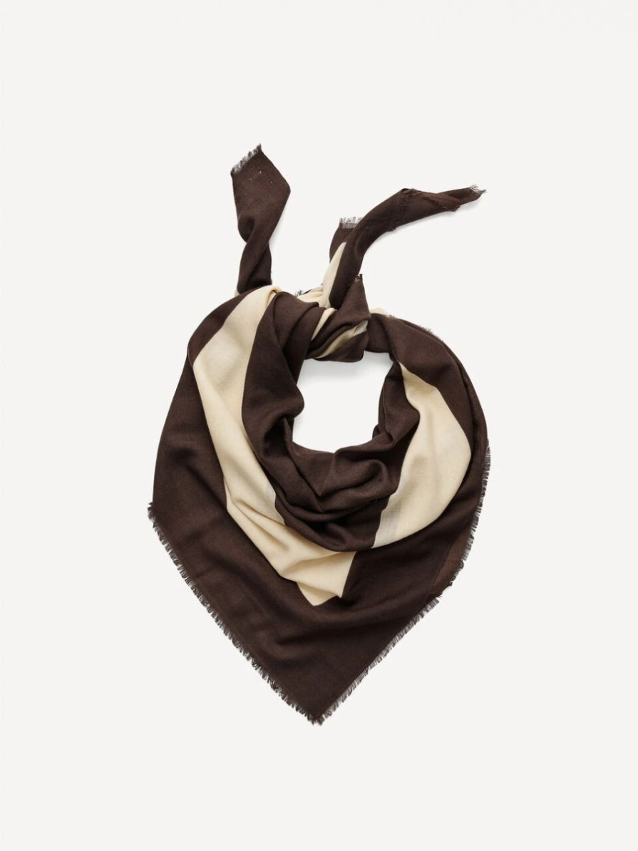 Hot * Saria Fringed Wool Scarf