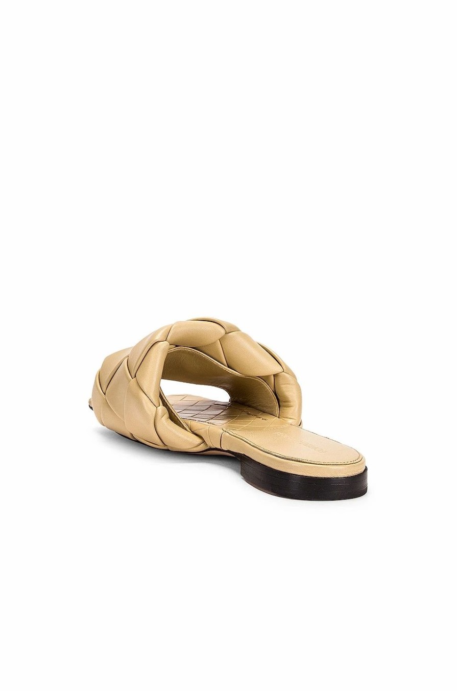 Clearance * Bottega Veneta Lido Sandals