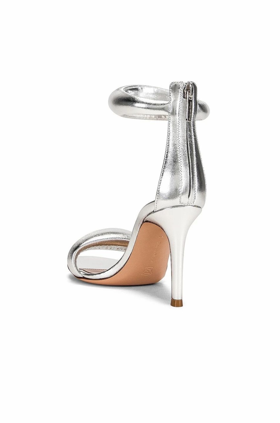 Hot * Gianvito Rossi Bijoux Heels